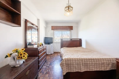 Apartamento T3 para Venda em Queluz e Belas