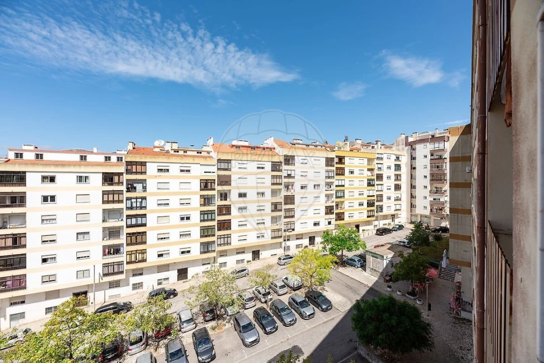 Apartamento T3 para Venda em Queluz e Belas Foto 27
