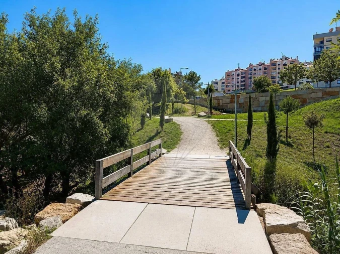 Apartamento T3 para Venda em Queluz e Belas Foto 5
