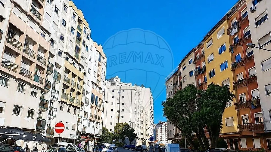 Apartamento T3 para Venda em Queluz e Belas