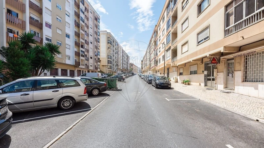 Apartamento T3 para Venda em Queluz e Belas
