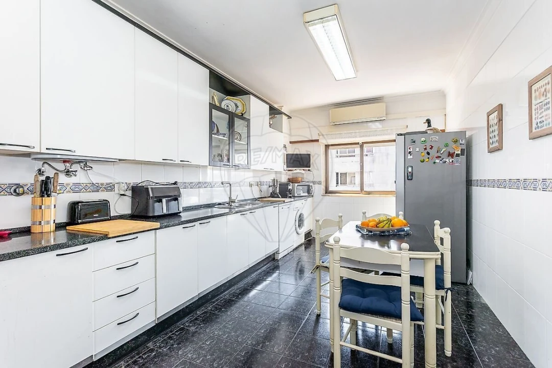 Apartamento T3 para Venda em Queluz e Belas Foto 17