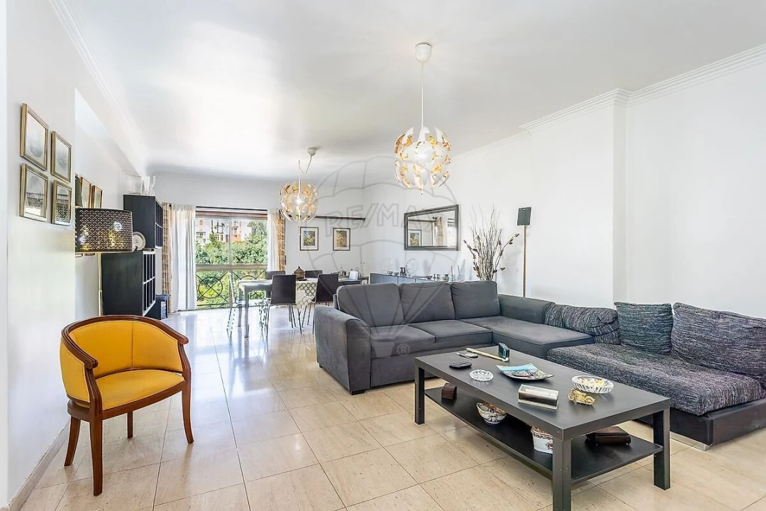 Apartamento T3 para Venda em Queluz e Belas Foto 7
