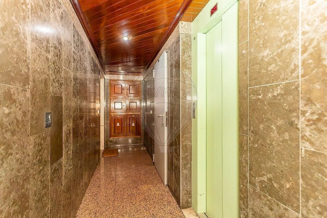 Apartamento T3 para Venda em Queluz e Belas Foto 19
