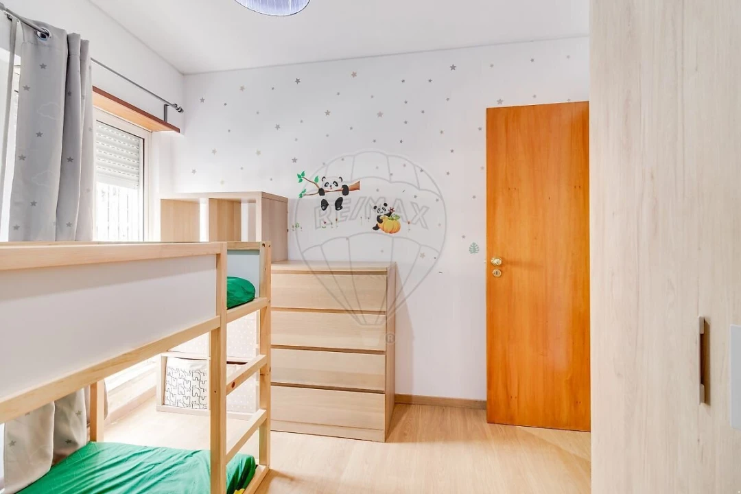 Apartamento T2 para Venda em Alfragide Foto 8