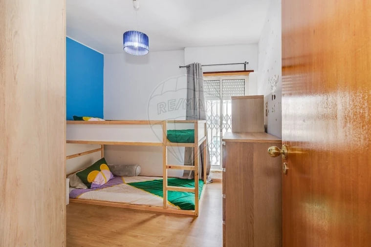 Apartamento T2 para Venda em Alfragide Foto 7