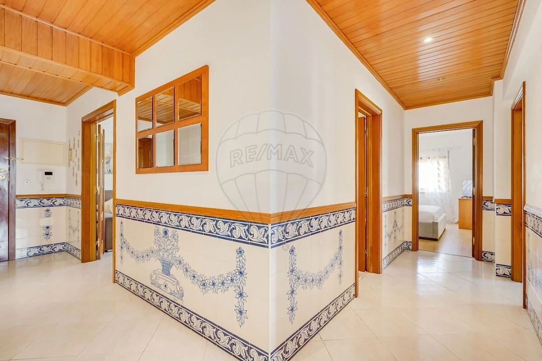 Apartamento T2 para Venda em Póvoa de Santa Iria e Forte da Casa Foto 8