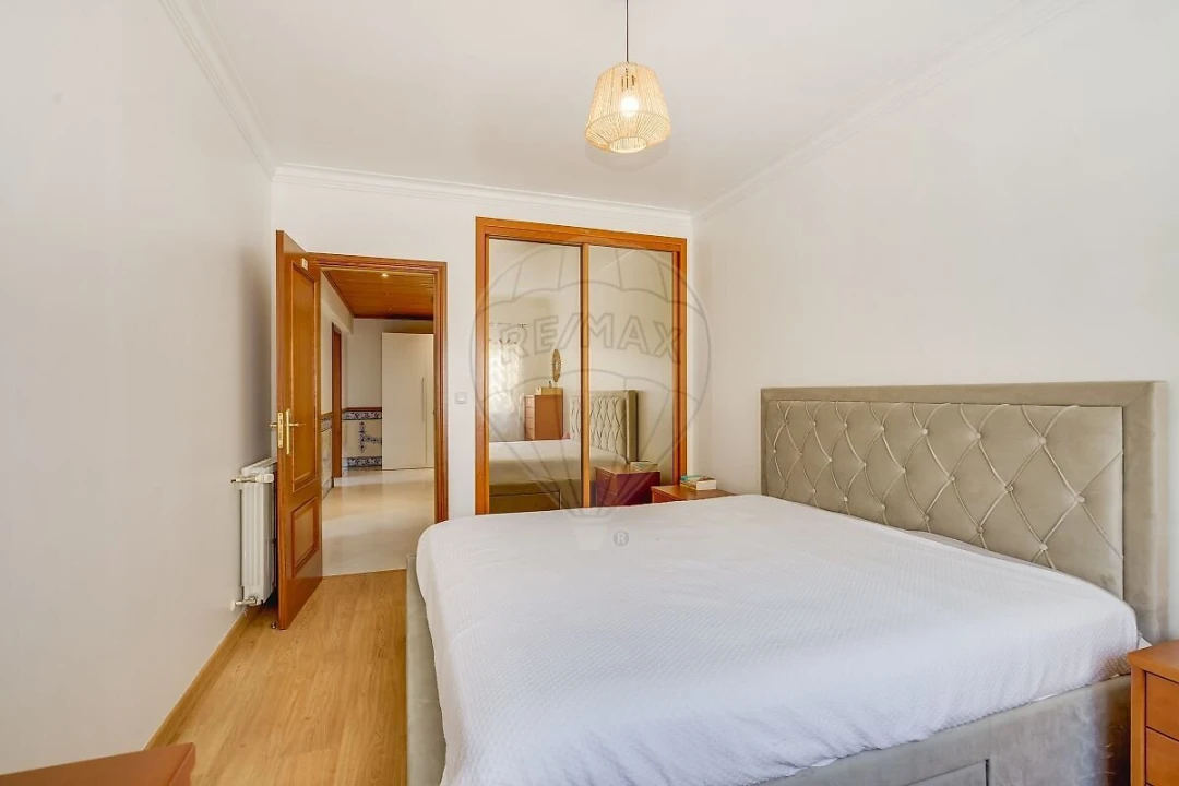 Apartamento T2 para Venda em Póvoa de Santa Iria e Forte da Casa Foto 18