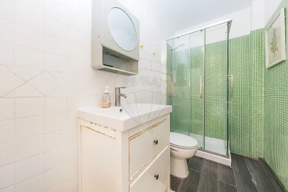 Apartamento T1 para Venda em Penha de França