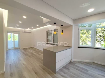 Apartamento T2 para Venda em Corroios
