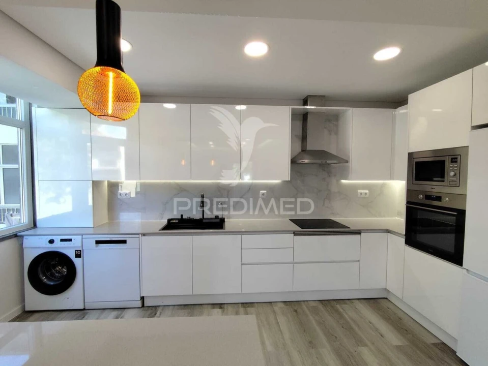 Apartamento T2 para Venda em Corroios Foto 1