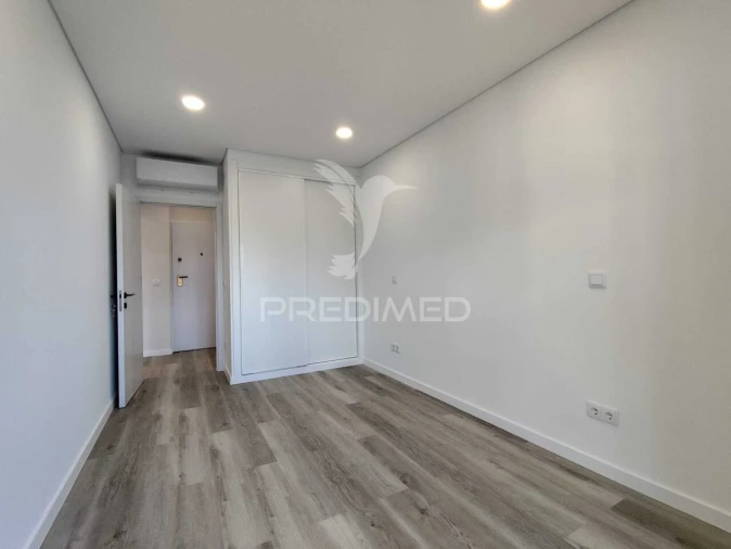 Apartamento T2 para Venda em Corroios Foto 27