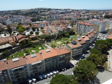 Apartamento T3 para Venda em Agualva e Mira-Sintra