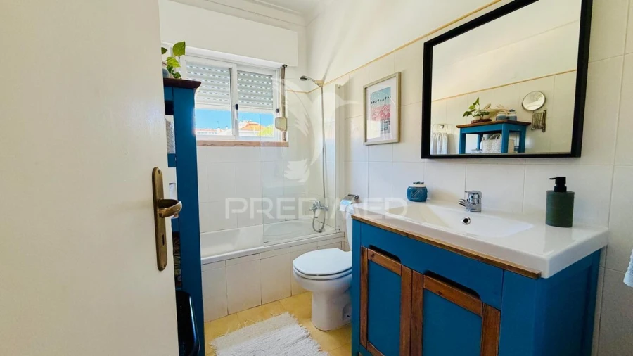 Apartamento T3 para Venda em Agualva e Mira-Sintra Foto 8