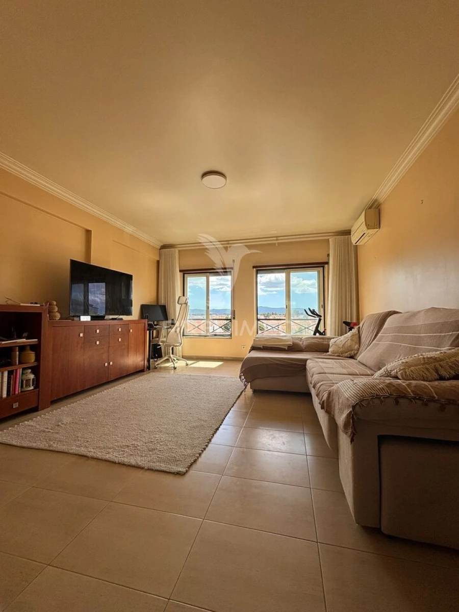 Apartamento T2 para Venda em Quinta do Conde Foto 2