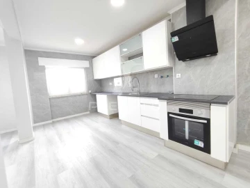 Apartamento T2 para Venda em Setubal (São Sebastião)