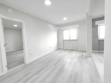 Apartamento T2 para Venda em Setubal (São Sebastião)
