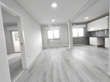 Apartamento T2 para Venda em Setubal (São Sebastião)