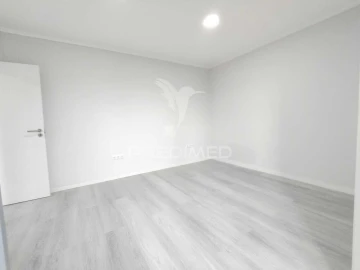 Apartamento T2 para Venda em Setubal (São Sebastião)