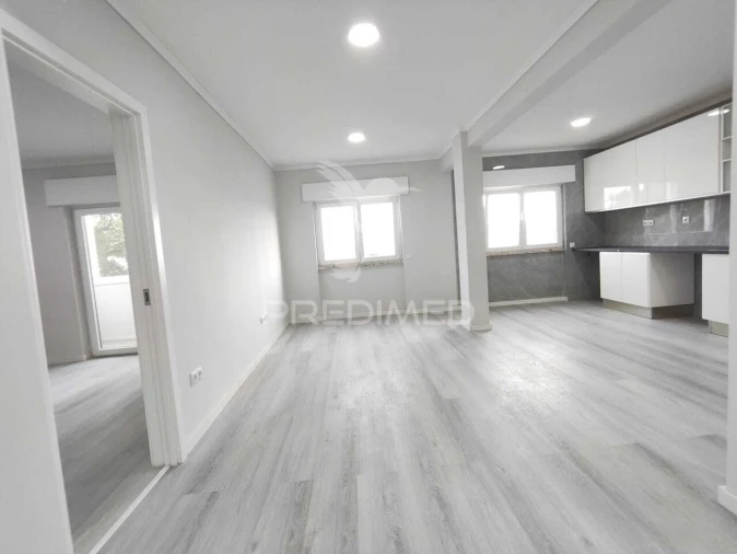 Apartamento T2 para Venda em Setubal (São Sebastião) Foto 3