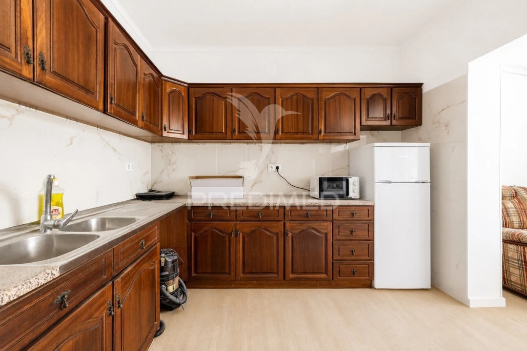 Apartamento T2 para Venda em Alcobaça e Vestiaria Foto 4