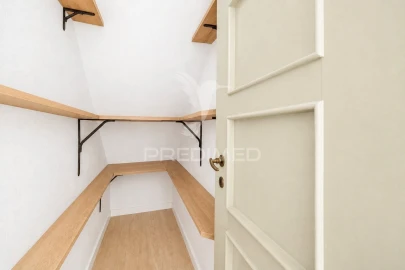 Apartamento T2 para Venda em Alcobaça e Vestiaria