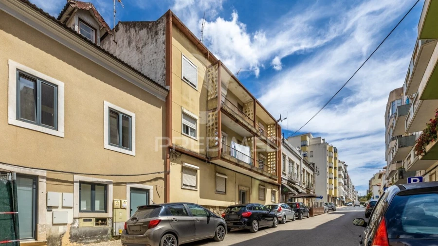 Apartamento T2 para Venda em Alcobaça e Vestiaria