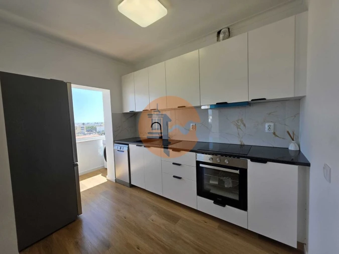 Apartamento T3 para Venda em Olhão Foto 4