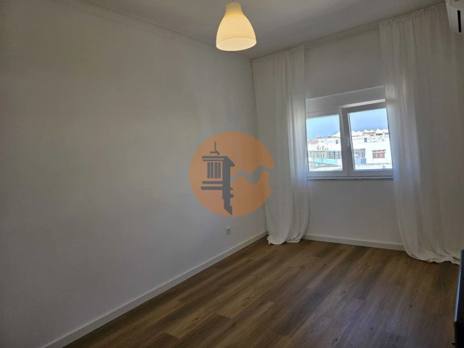 Apartamento T3 para Venda em Olhão Foto 13
