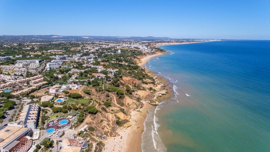 Terreno para Venda em Albufeira e Olhos de Água Foto 4