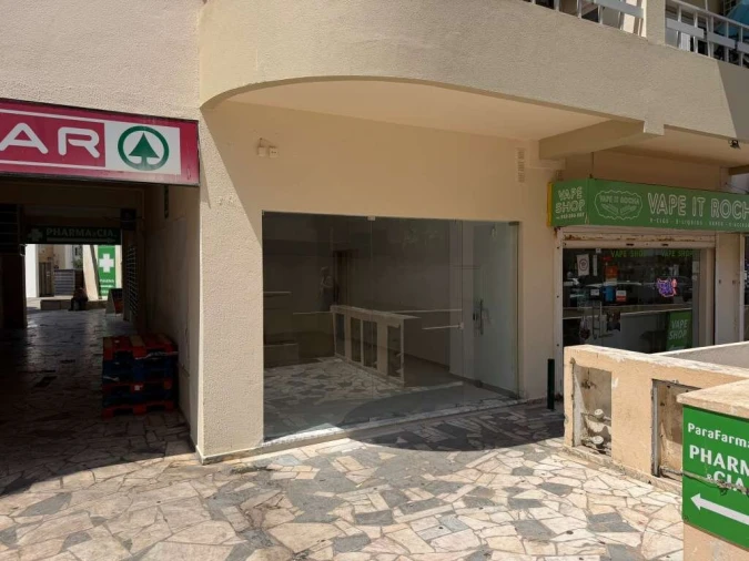 Loja para Arrendamento em Portimão Foto 9