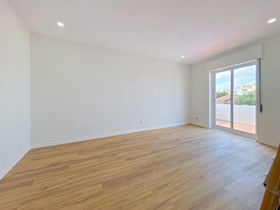 Apartamento T2 para Venda em Lagoa e Carvoeiro Foto 6