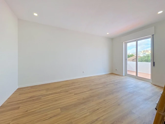 Apartamento T2 para Venda em Lagoa e Carvoeiro Foto 6