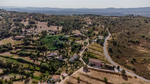 Moradia T3 para Venda em Teixoso e Sarzedo