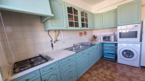 Apartamento T1 para Arrendamento em Carcavelos e Parede