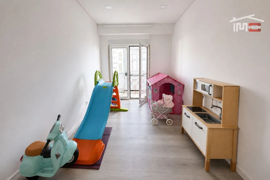 Apartamento T4 para Venda em Mina de Água Foto 11