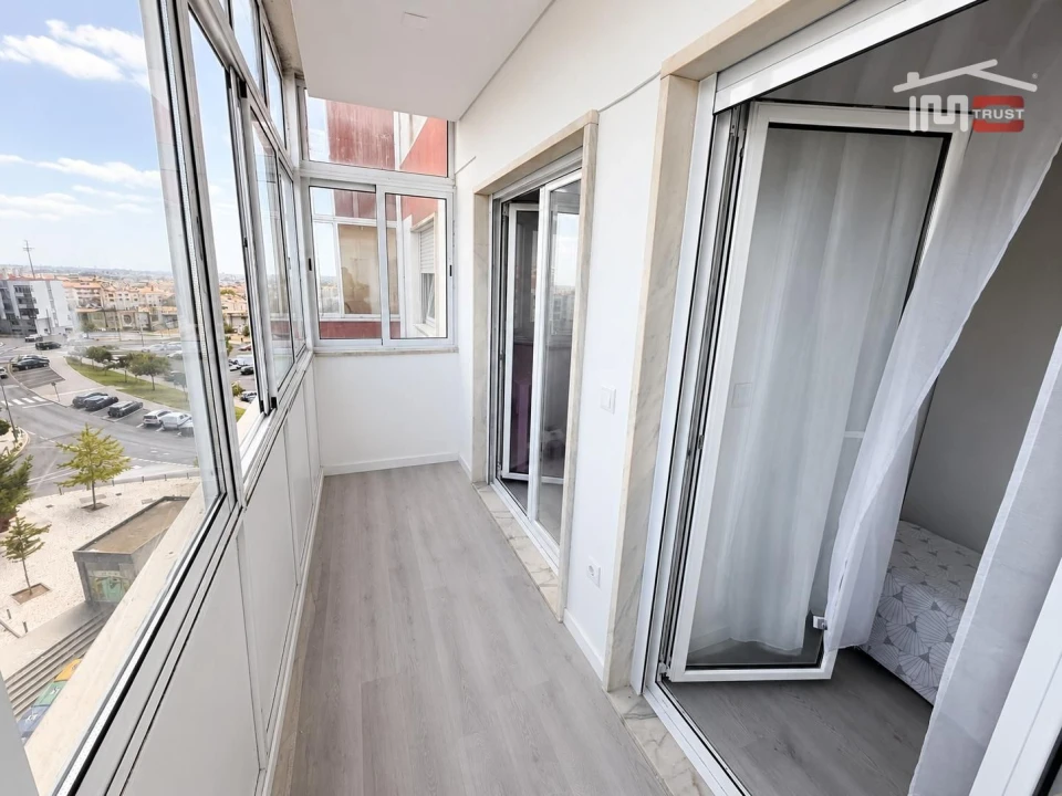 Apartamento T4 para Venda em Mina de Água Foto 14