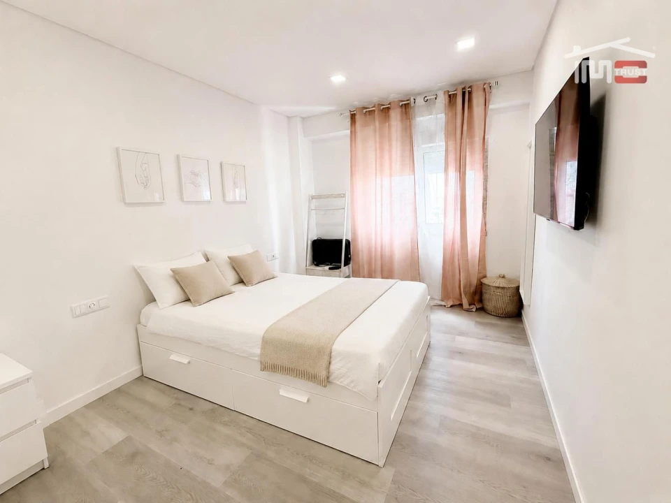 Apartamento T4 para Venda em Mina de Água Foto 16