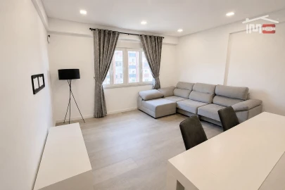 Apartamento T4 para Venda em Mina de Água
