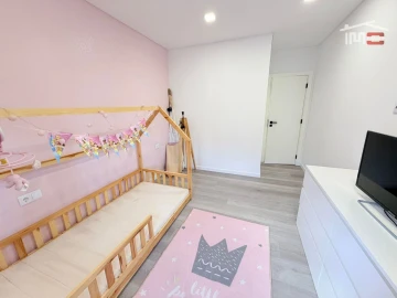 Apartamento T4 para Venda em Mina de Água