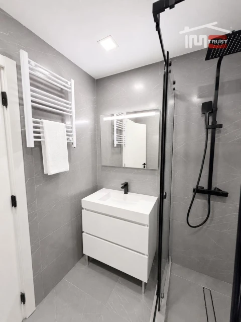 Apartamento T4 para Venda em Mina de Água