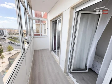 Apartamento T4 para Venda em Mina de Água