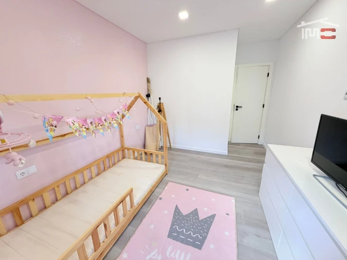 Apartamento T4 para Venda em Mina de Água Foto 9
