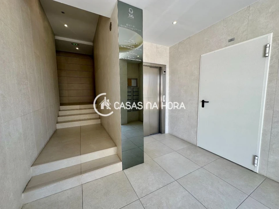 Apartamento T1 para Arrendamento em Charneca de Caparica e Sobreda Foto 19