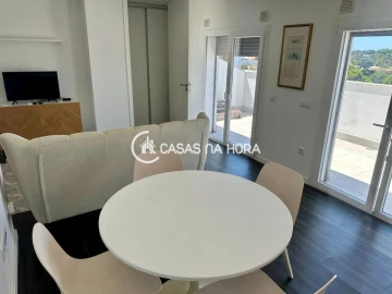 Apartamento T1 para Arrendamento em Charneca de Caparica e Sobreda