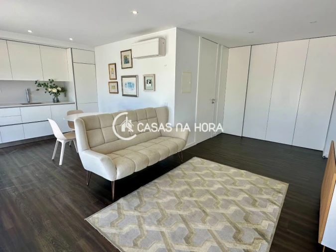 Apartamento T1 para Arrendamento em Charneca de Caparica e Sobreda Foto 2
