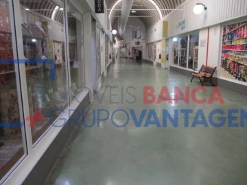 Loja para Venda em Samora Correia