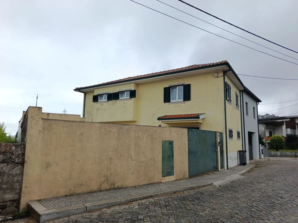 Moradia T3 para Venda em Castêlo da Maia Foto 17