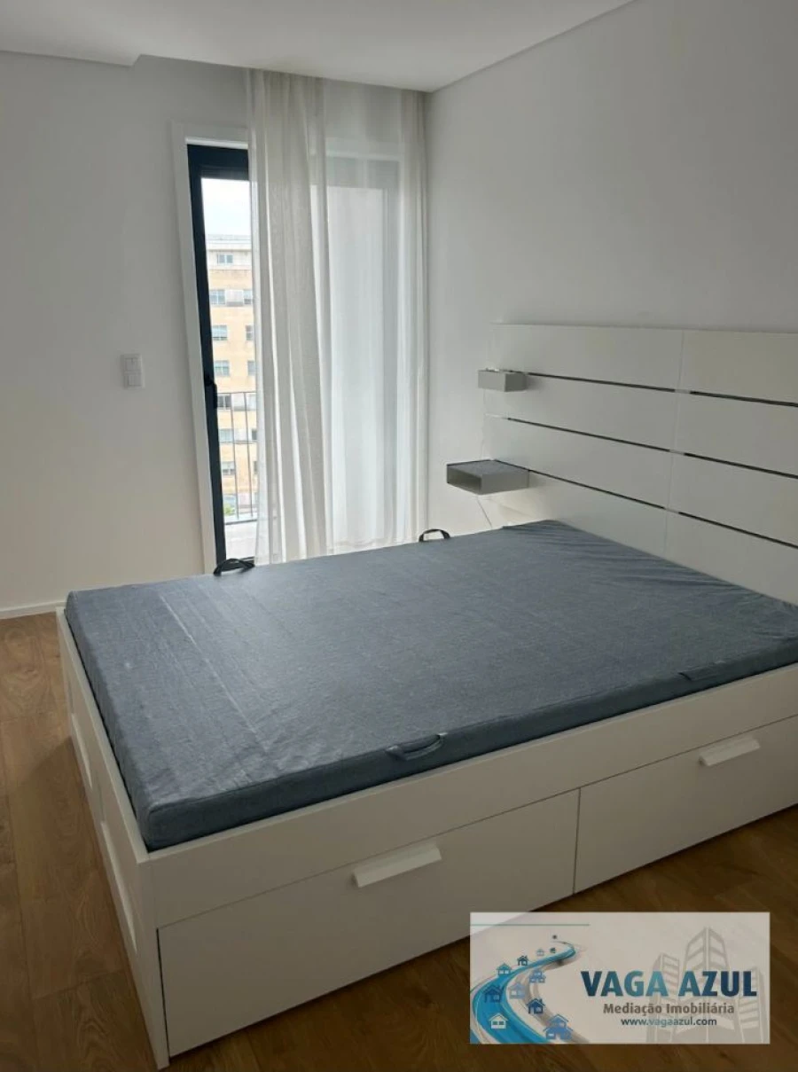 Apartamento T1 para Arrendamento em Paranhos Foto 4