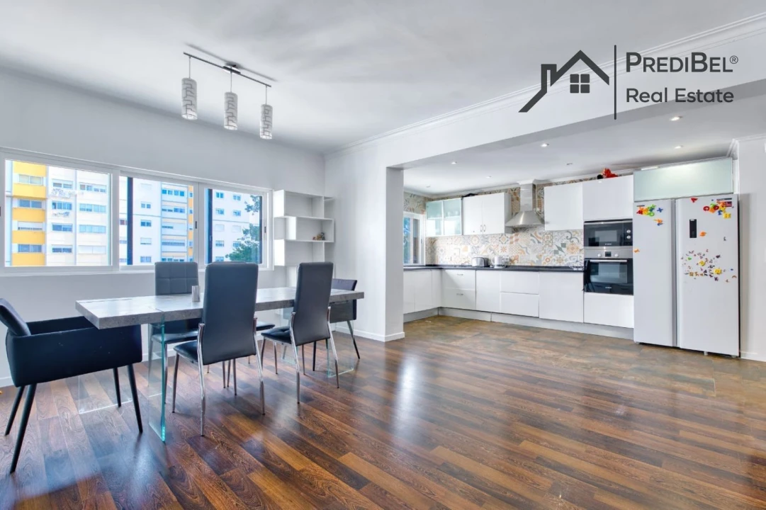Apartamento T3 para Venda em Massamá e Monte Abraão Foto 1